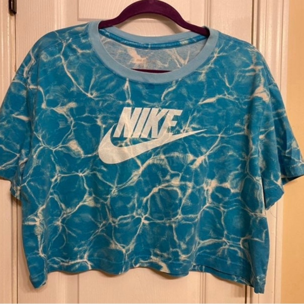 Womens Nike Crop Top